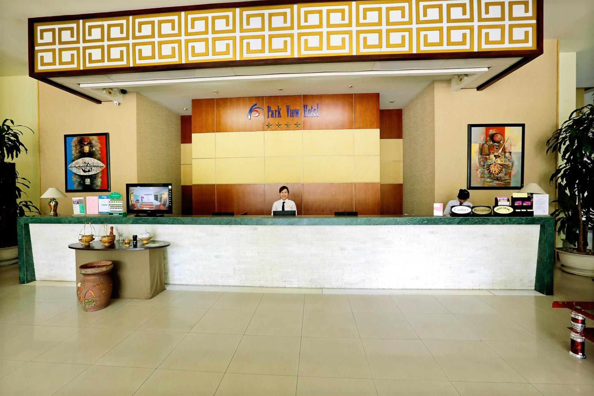 Park View Hotel Hue Exteriör bild