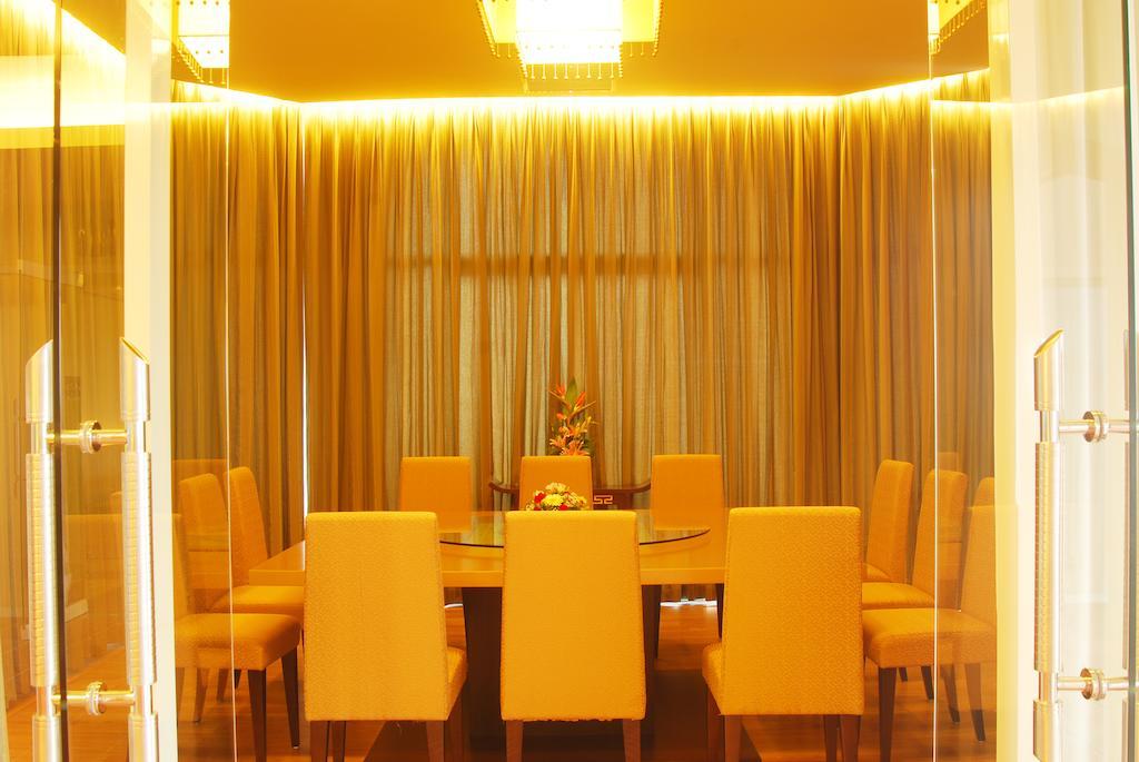 Park View Hotel Hue Exteriör bild