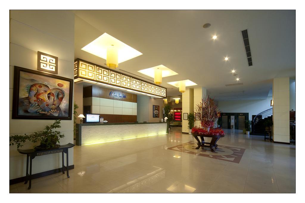 Park View Hotel Hue Exteriör bild